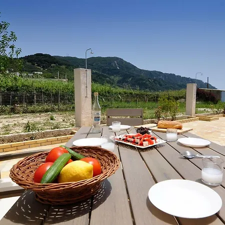 Case de vacanță Caramela House Agios Georgios Pagon